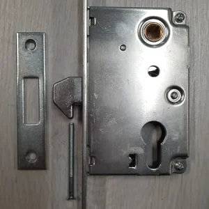 Beperkt Aanbod Serratura a gancio per cilindri AGB B00910xx15 entrata 60mm 14619 -60